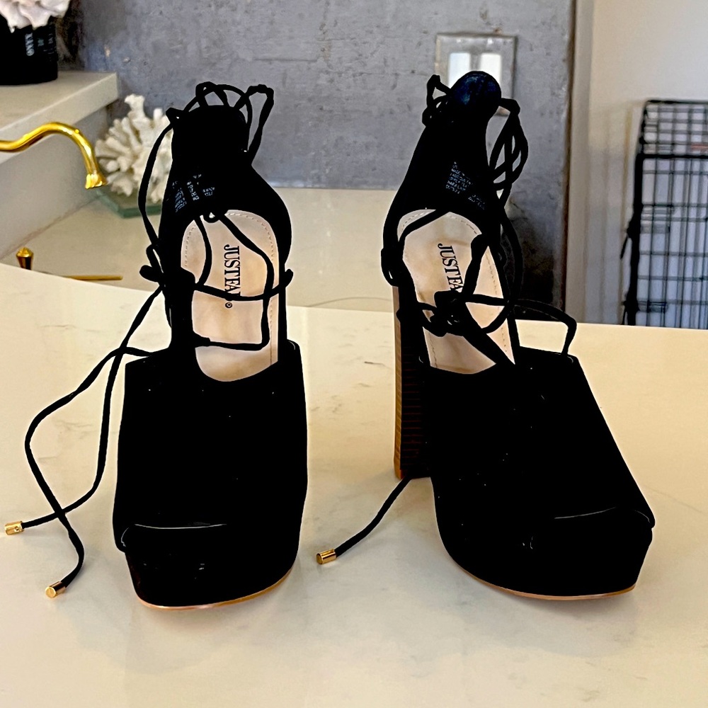 Just Fab black suede platform block heel sandal